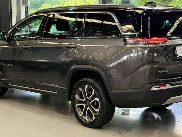 Jeep Commander 2023, foto 4 de 7