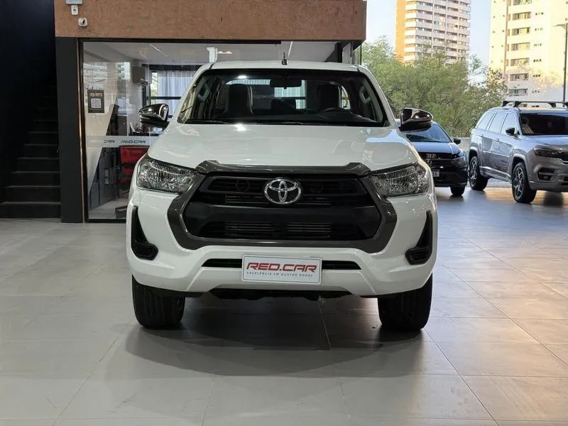 Toyota Hilux 2022, foto 4 de 7